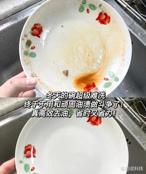 厨房垃圾桶异味重?倒一勺小苏打+盖紧,臭味立刻消失